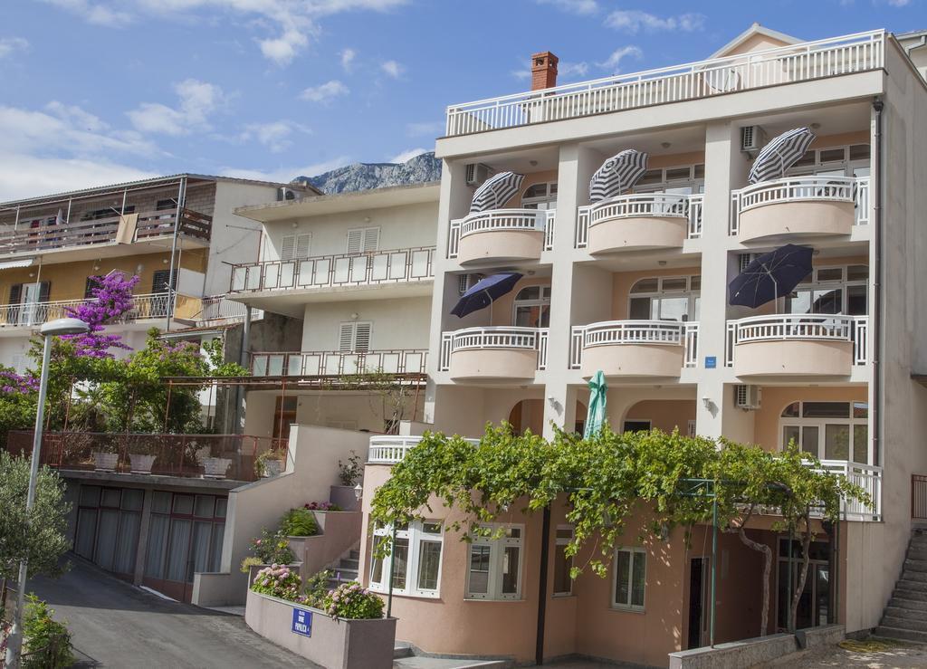 Apartments Kovac Макарска Екстериор снимка