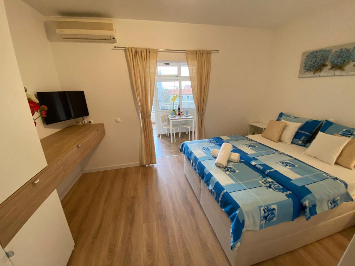Apartments Kovac Макарска Екстериор снимка