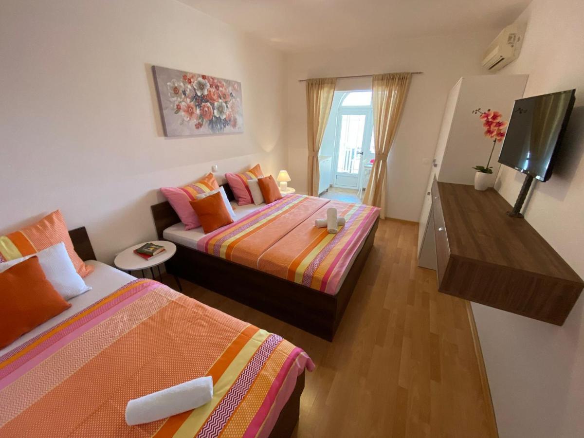 Apartments Kovac Макарска Екстериор снимка
