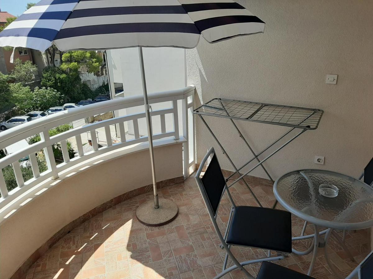 Apartments Kovac Макарска Екстериор снимка
