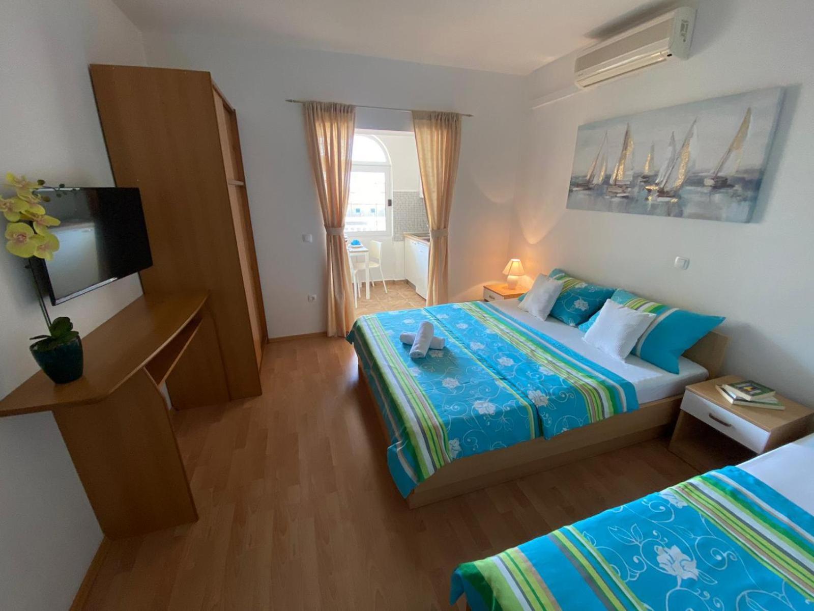 Apartments Kovac Макарска Стая снимка