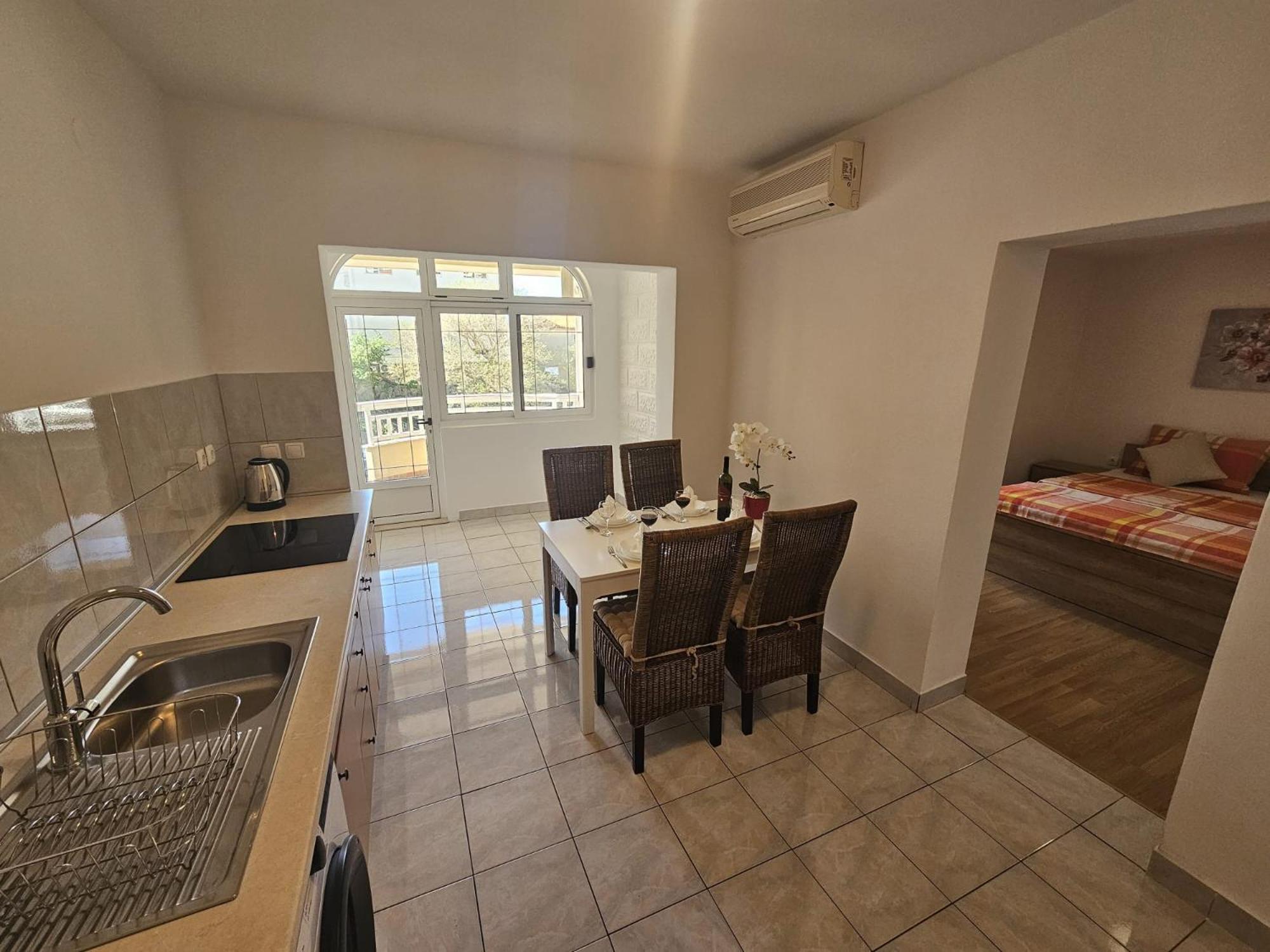Apartments Kovac Макарска Стая снимка