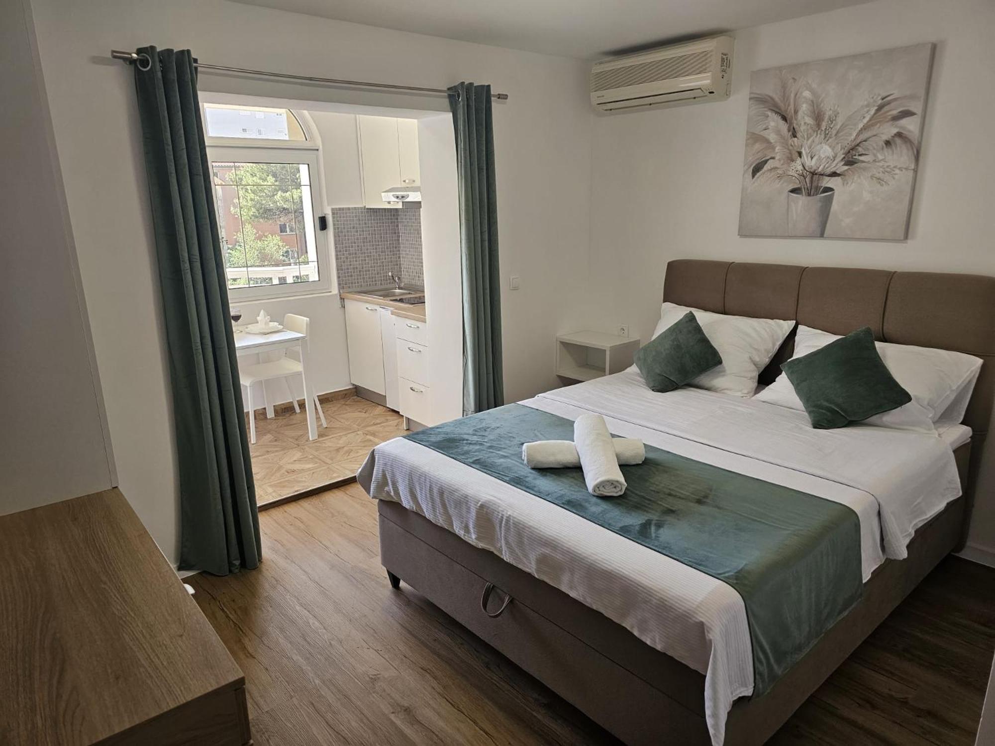 Apartments Kovac Макарска Стая снимка